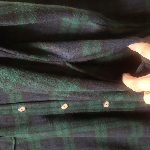 Visitor Flannel Shacket (L) - Picture 8 of 8